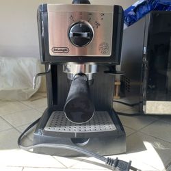 DeLonghi EC155 Pump Espresso review: Underpowered espresso on a