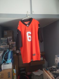 Selling my baker Mayfield music city jersey 4xl