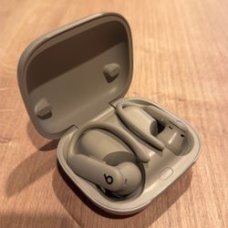 Powerbeats Pro 2 