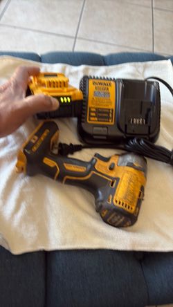 DeWALT  Brushless Drill