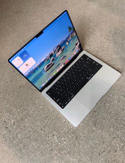 MacBook Pro 2024 14" | M4 Pro Processor | 1TB SSD | 48GB Ram (Silver)