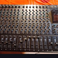16 CHANEL MIXER 