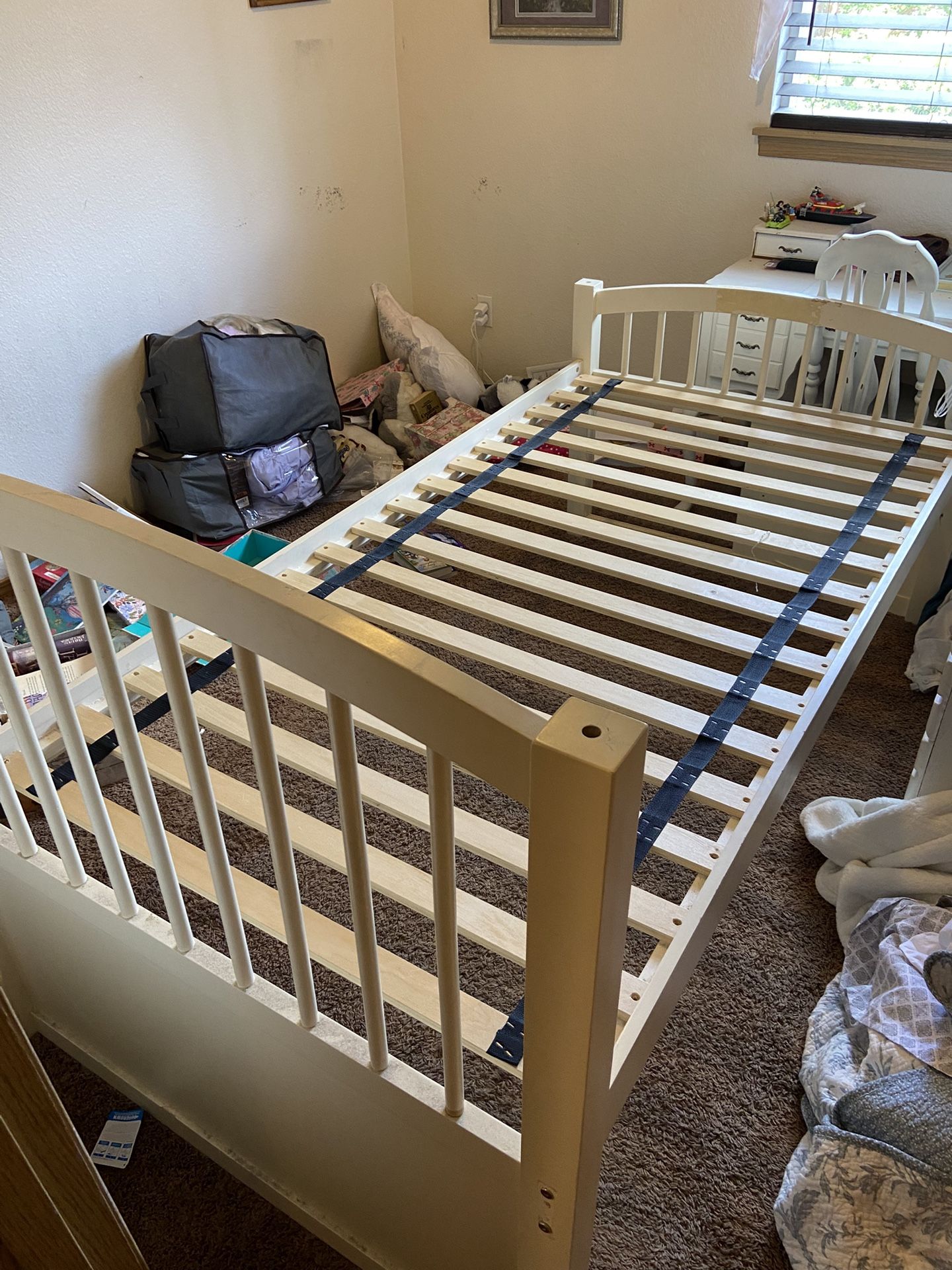 Solid Wood Twin Bed