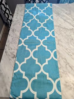 Z Gallerie Table Runners 