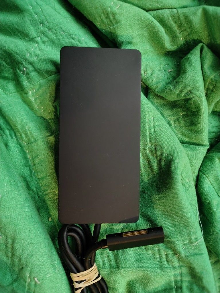 Microsoft Surface Dock Pd 9 00003