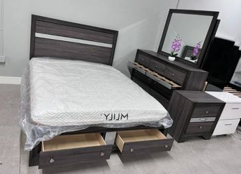 Light Brown 4 Piece Queen Bedroom Set With Drawers In Bed frame