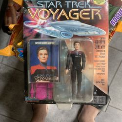 Star Trek Voyager Capt Kathryn Janeway