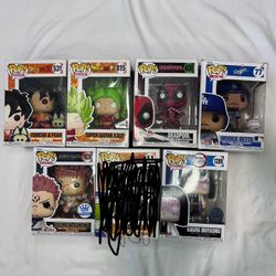 6 Funko Pops 