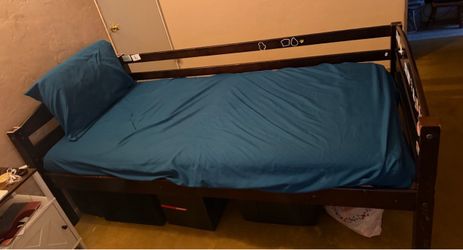 Twin bed