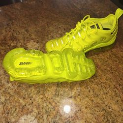 Woman’s sneakers
