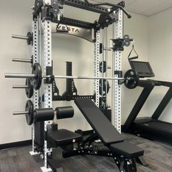 BRAND NEW COMMERCIAL GRADE SQUAT RACK WITH WEIGHTS - FREE DELIVERY 