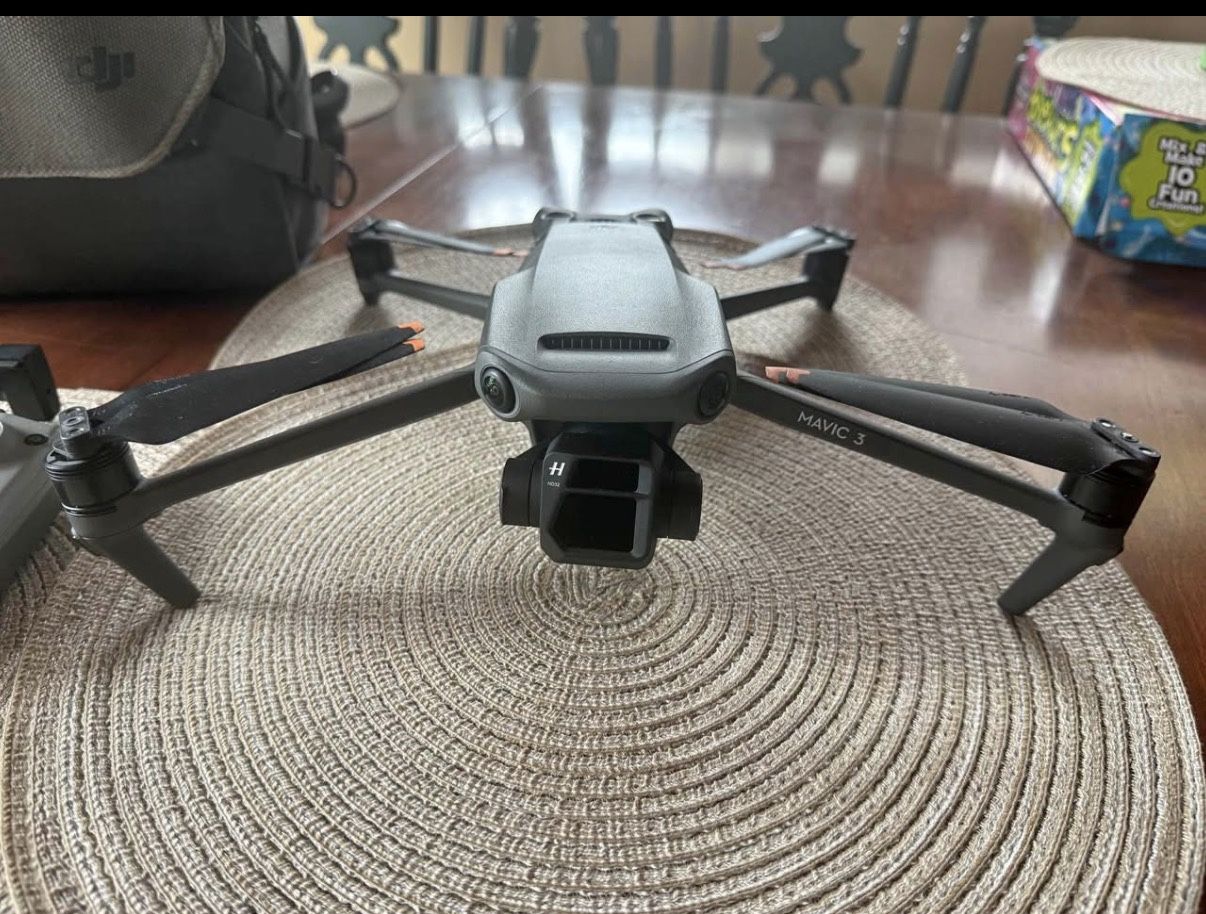 DJI Mavic 3 Drone And Bag 