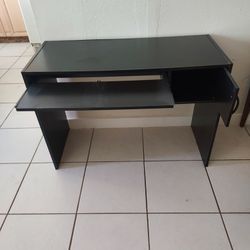 computer desk length 41 width 17 height 28