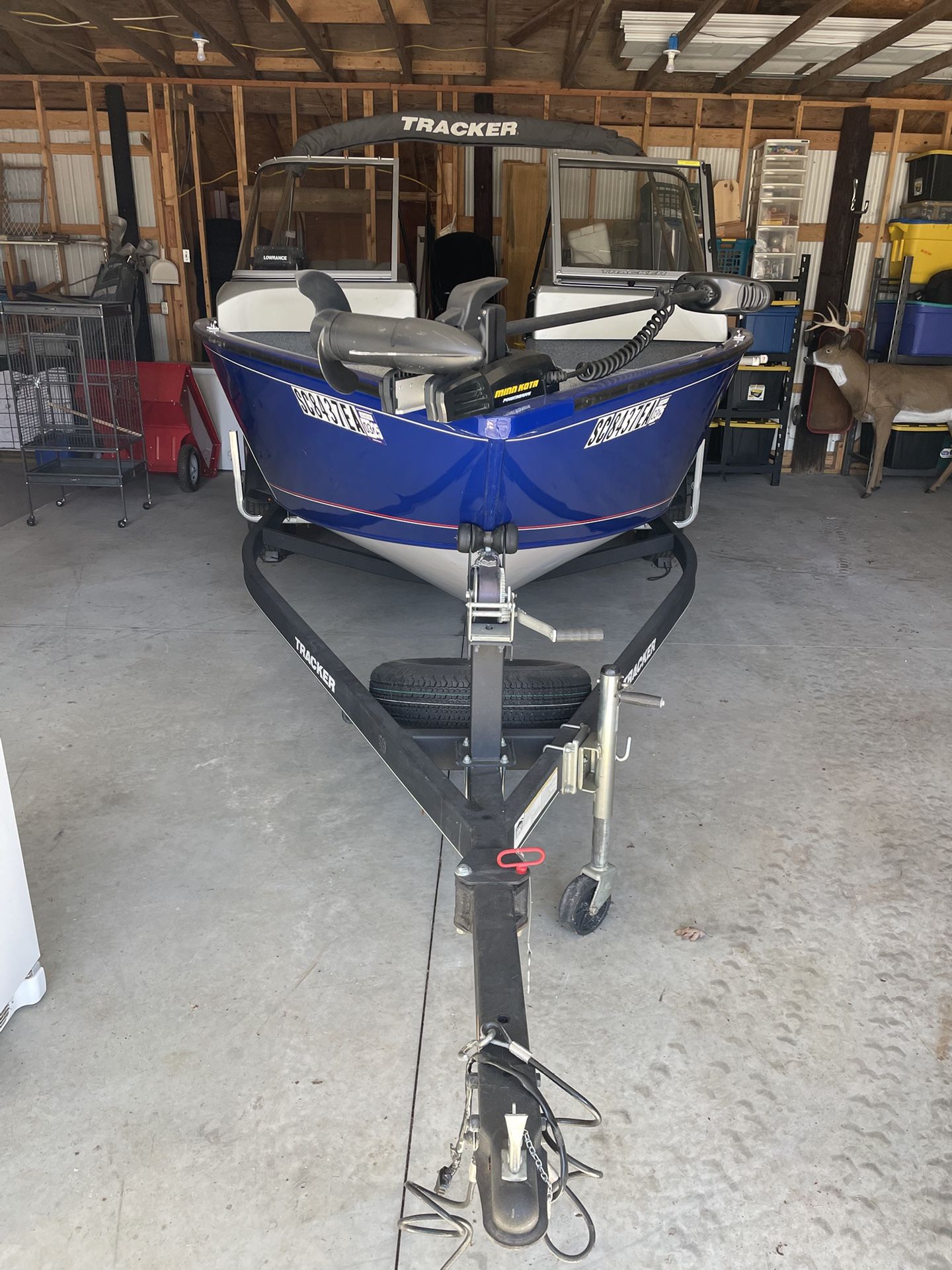 Tracker Pro Guide V-175 WT 90 HP Mercury
