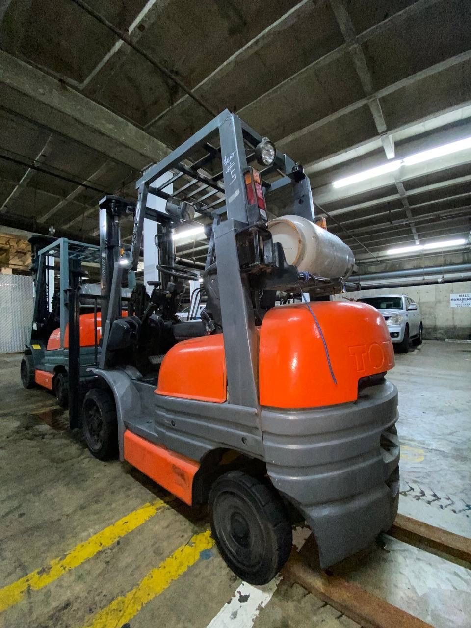 TOYOTA forklift for sale LOW HOURS