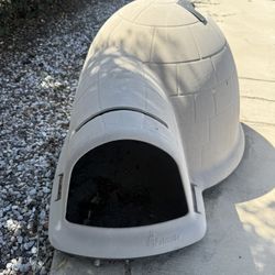 Large Pet Igloo 