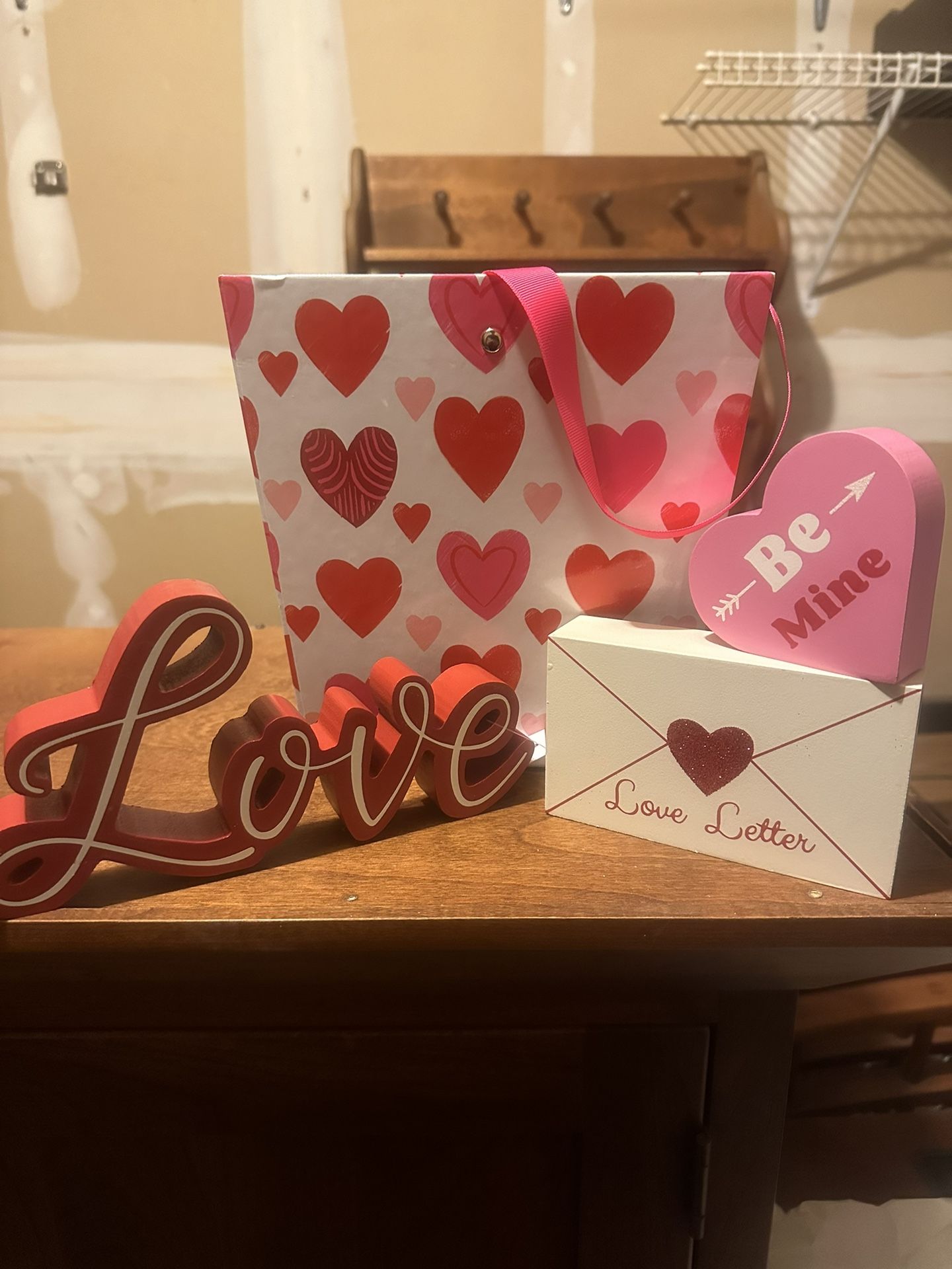 Romantic Gift Package, Valentines Day Decoration Set Up