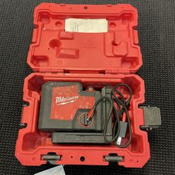 MILWAUKEE LÁSER LEVEL (3510-20)