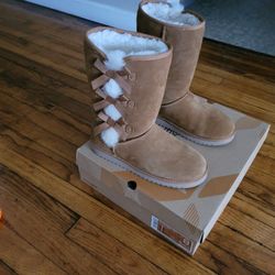 Winter Boots By Ugg