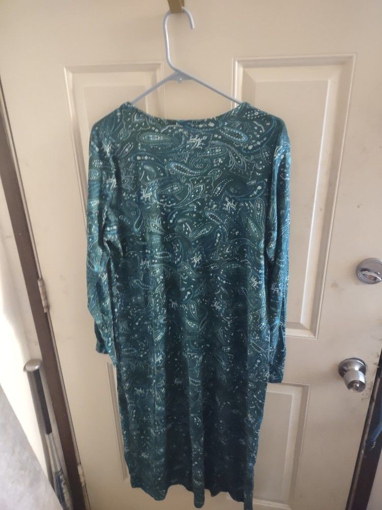 Three Piece Women's XL Name Brand Clothing Will Not Separate All New