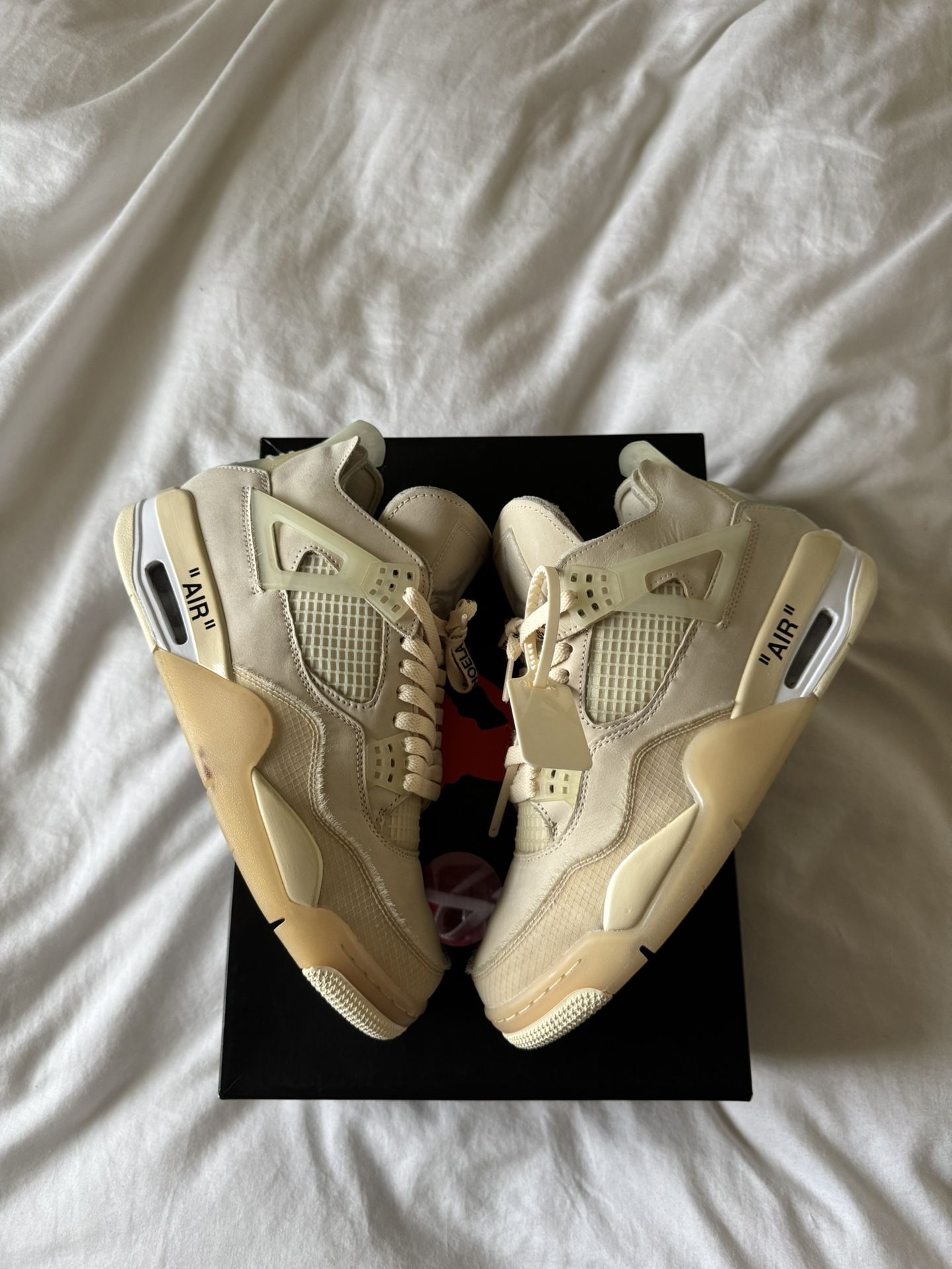 Off White Jordan 4 