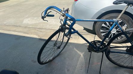 1980’s Schwinn blue bike