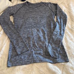 Women’s Lululemon Long Sleeve Running Top Size 8