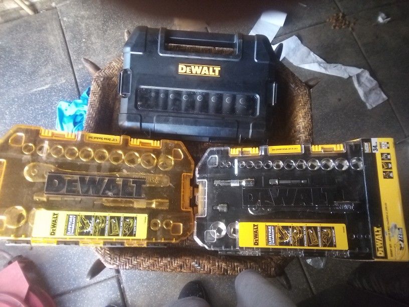 DeWalt power sockets