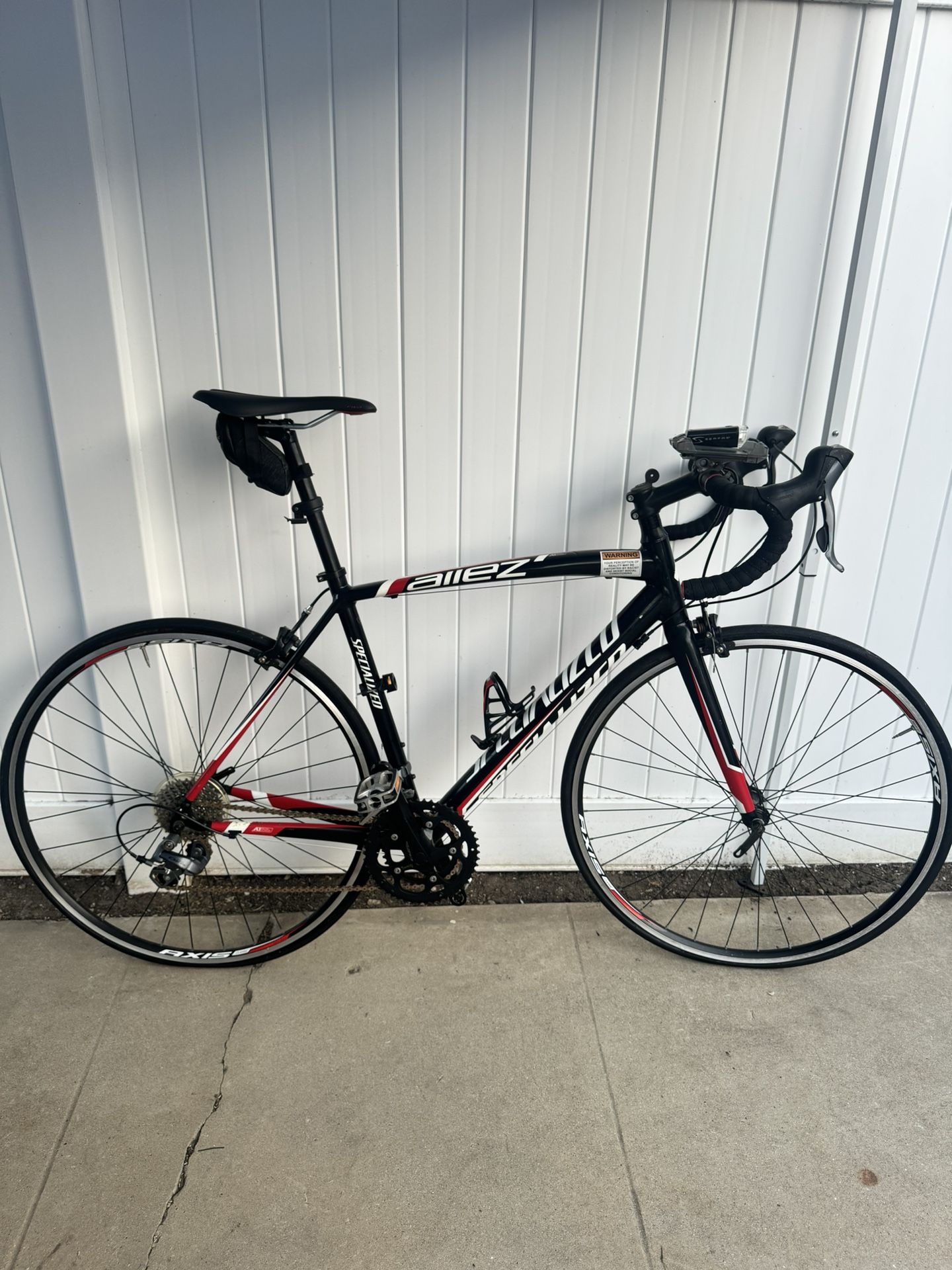 “SPECIALIZED” ROAD BIKE FOR SALE!!!