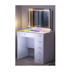 Vanity W/mirror