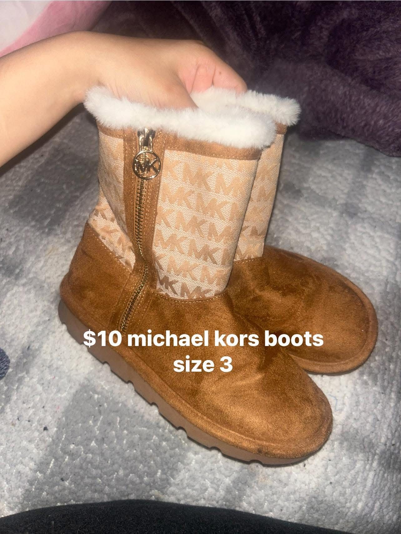 Michael Kors boots size 3