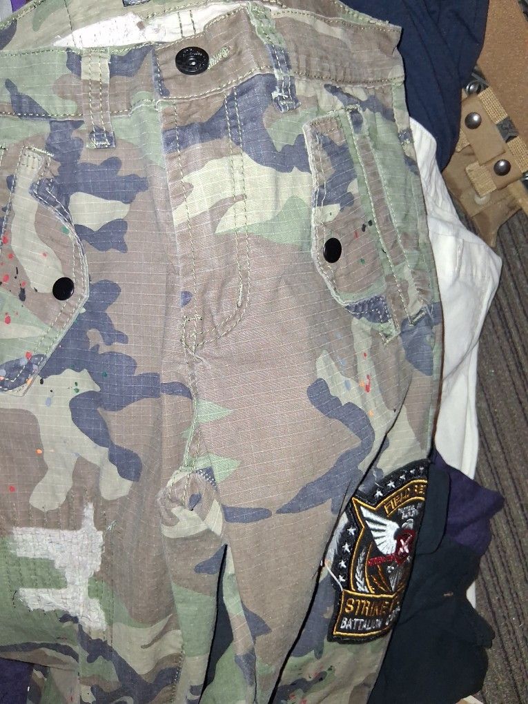 Skinny Jeans, Camo Pants