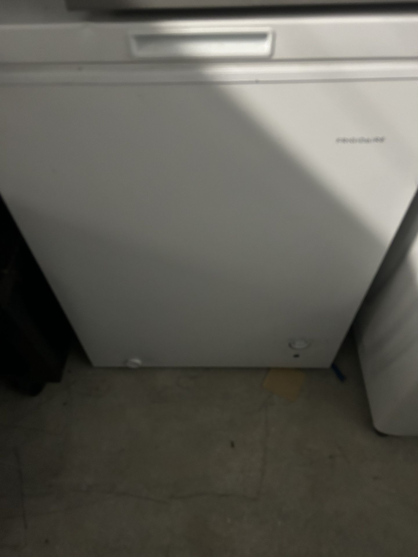 Frigidaire Deep Freezer