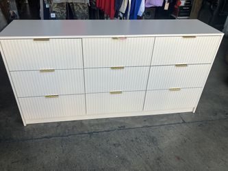 Fluted Dresser For Bedroom With 9 Drawers, 63" Wide Modern Chest Of Drawers With Metal Handle