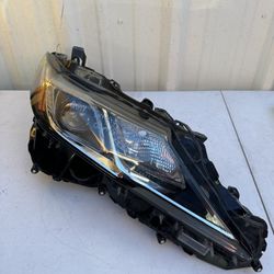 2018 Right Front Highlights Toyota Camry 