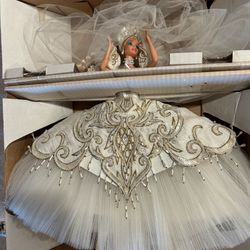 Bob Mackie Empress Bride 1992 Barbie Doll