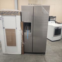 New Whirlpool Stainless Steel Fridge
