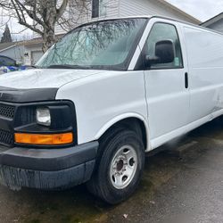 2008 Chevrolet Express 2500 Cargo Van 