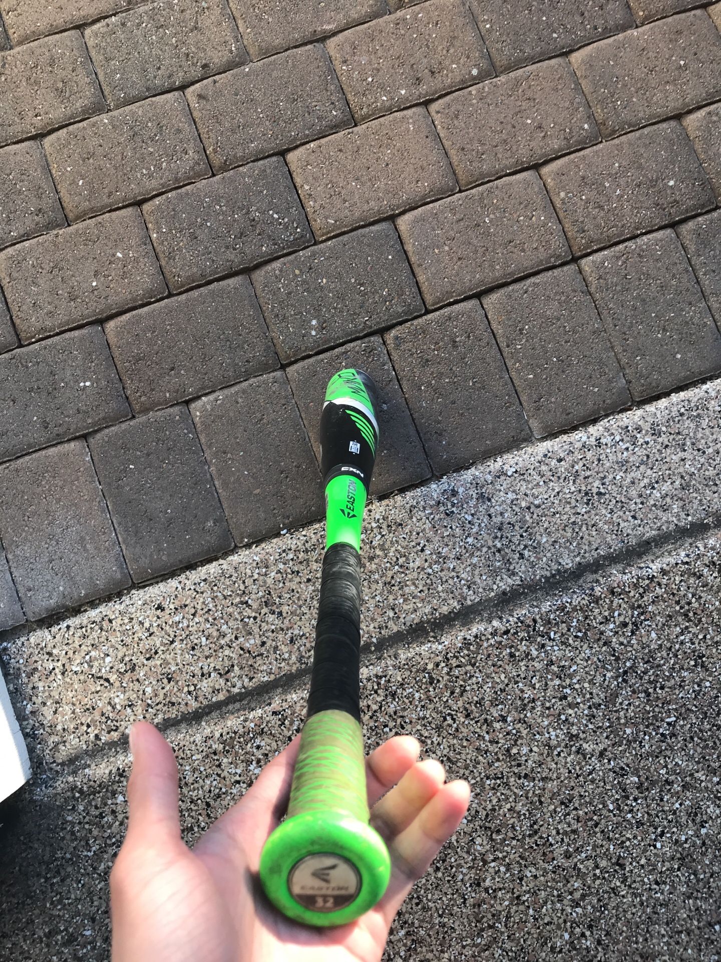 Easton Mako BBCOR 32 inch