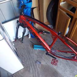 Soul E Bike With Hub Motor Everything Is Here Just Slightly Taken Apart N Needs Charger But Motor N Battery work Great