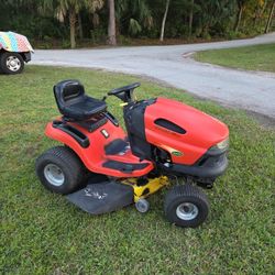 Scotts (By John Deere) 17.5 HP 42" Gas Riding Mower