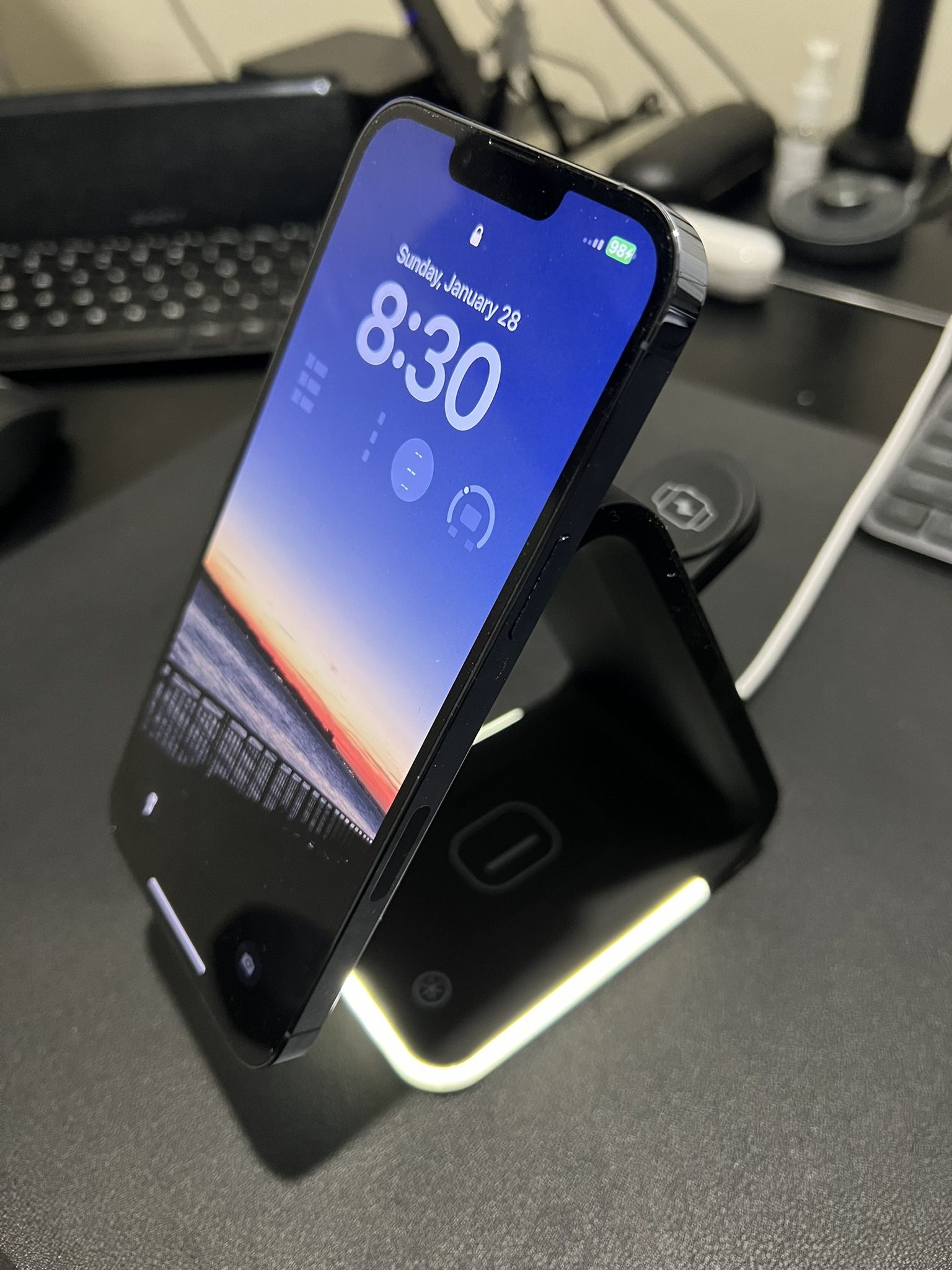 3-in-1 15W Wireless Charging Stand (no Phone) 