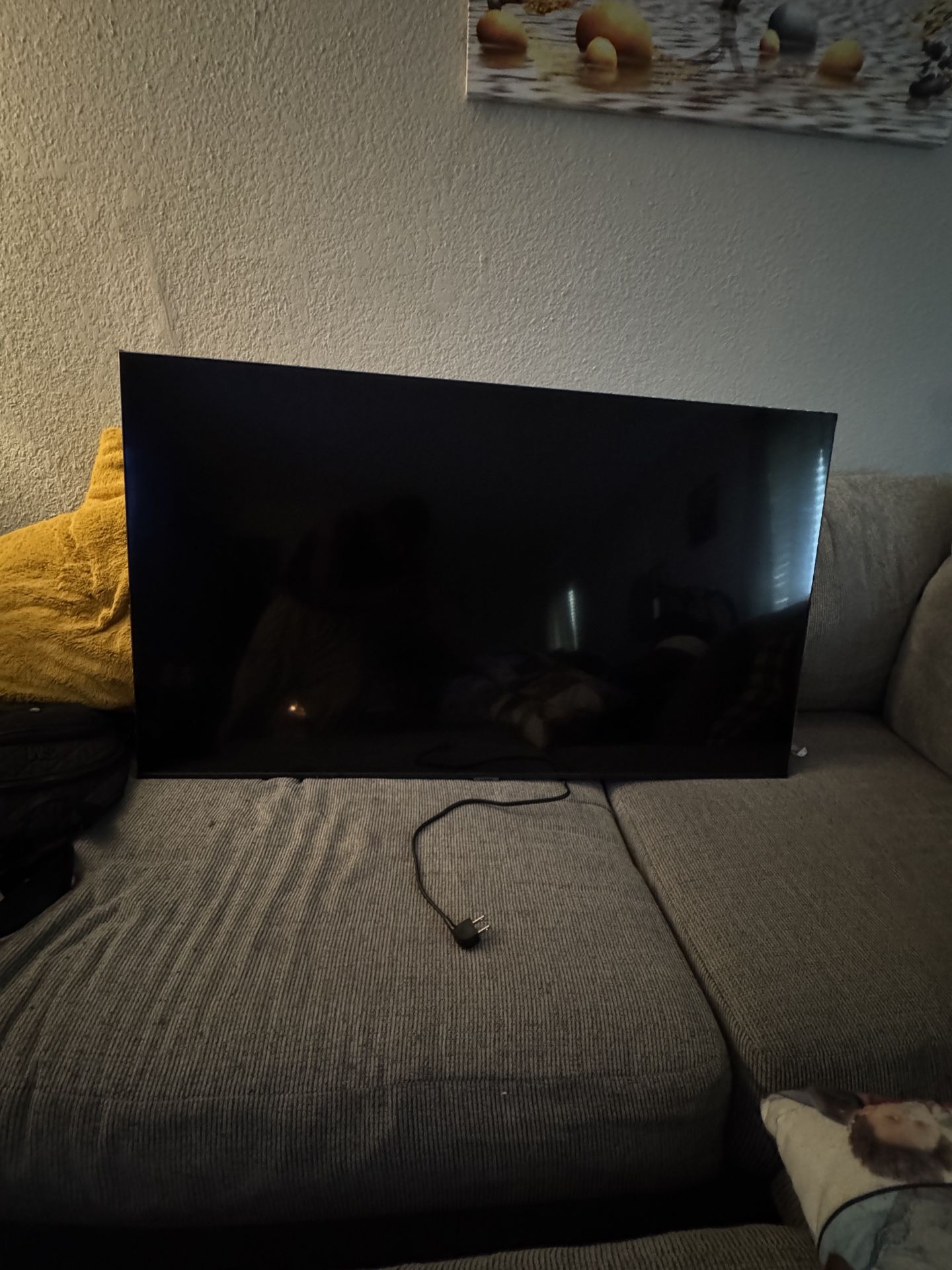  55” Samsung Smart TV – Excellent Condition – 375$ Or  OBO