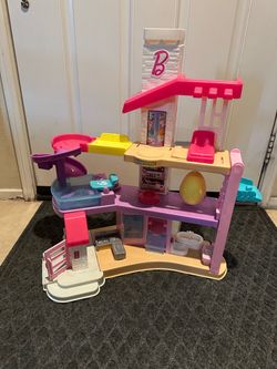 Barbie Play House