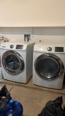 Samsung Front-Load Washer and Dryer Set