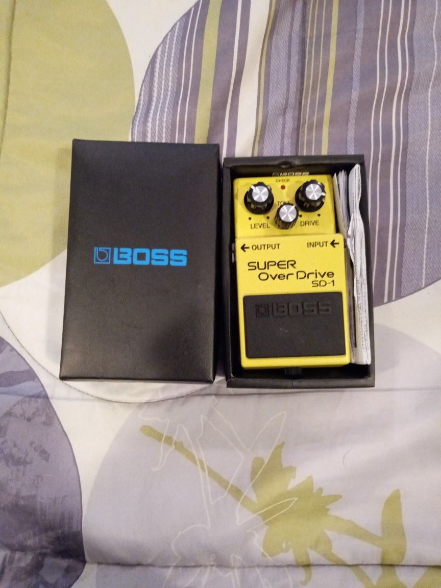 Boss SD-1 Super Overdrive Guitar Effects Pedal