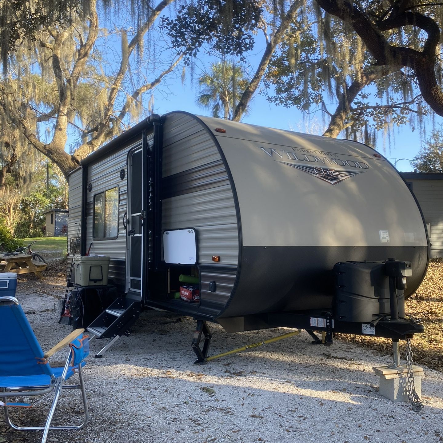 2019 RV Forest River 17’ Wildwood