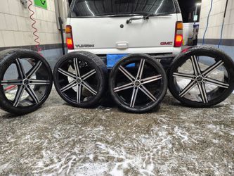 Black Versante 6-Spoke Alloy Wheel with Tire