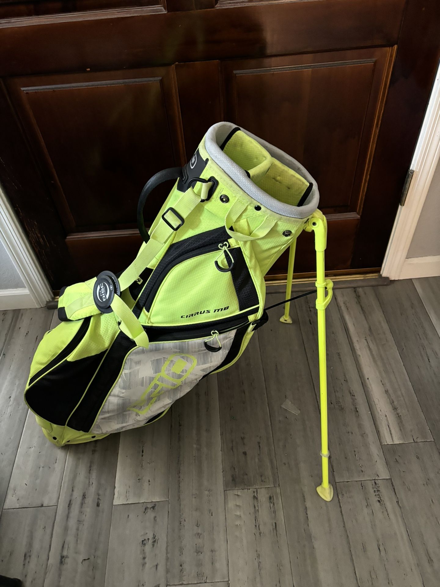 OGIO CIRRUS MB GOLF STAND BAG WITH BACKPACK STRAPS