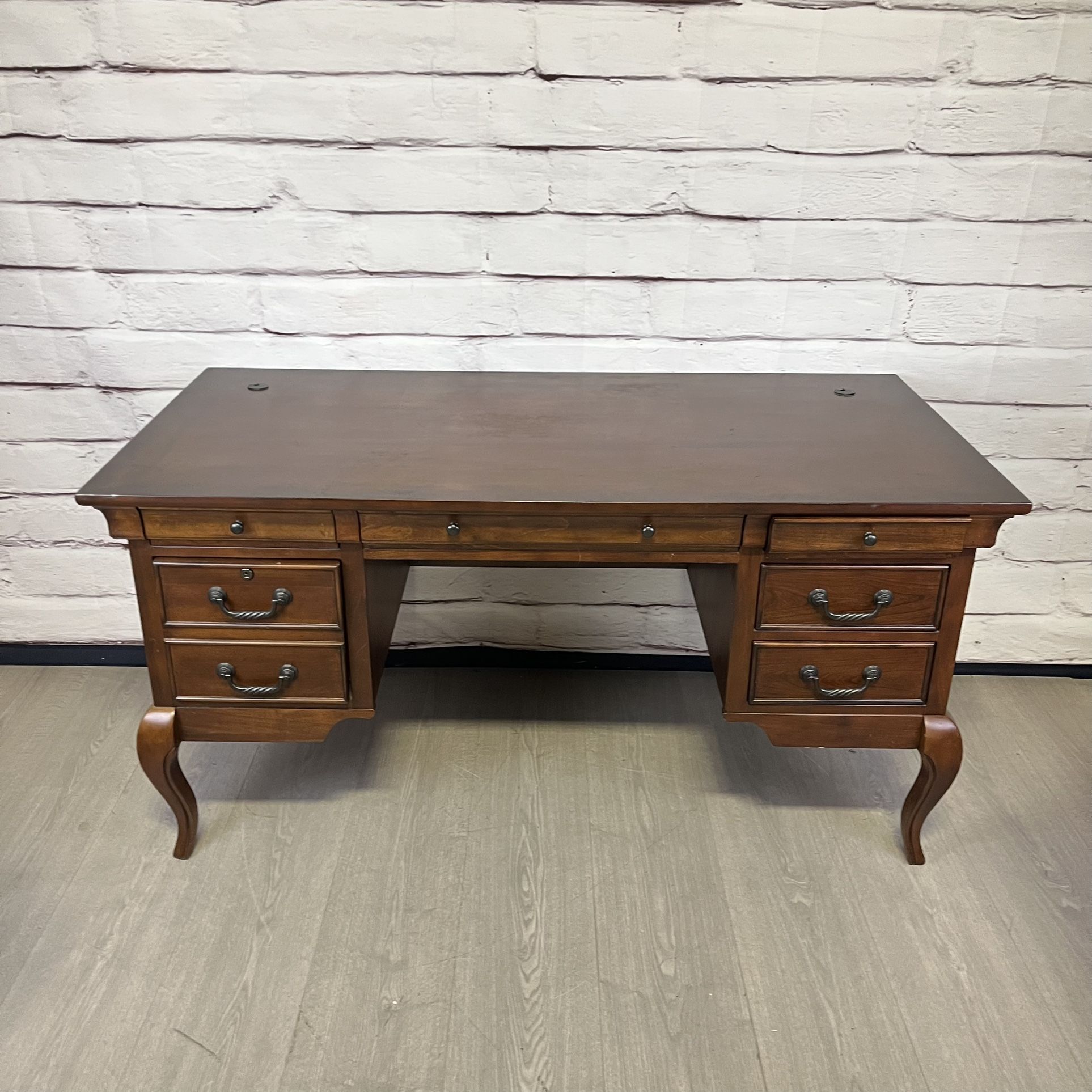 Ornate Executive Computer Desk W/ Keys